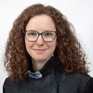 KOVÁCS LAURA VÁLOGATOTT MEGBÍZÁST KAPOTT